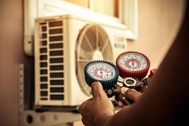 Professional Hvac technician working in Newark, CA